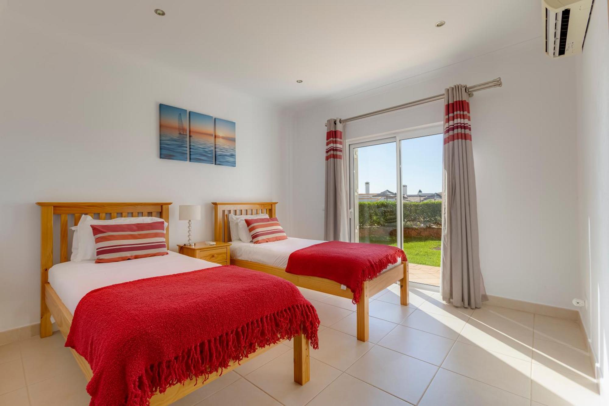 The View - Santo Antonio Villas, Golf & Spa 살레마 외부 사진